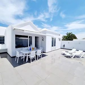 Luxury Coral First Line Of The Sea , Playa Honda (Lanzarote) España