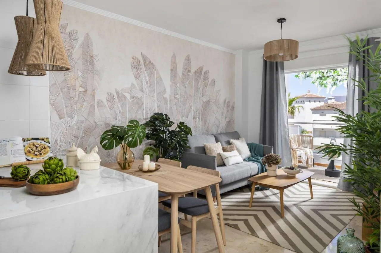 Small Oasis P&O Serviced Apartments マニルバ