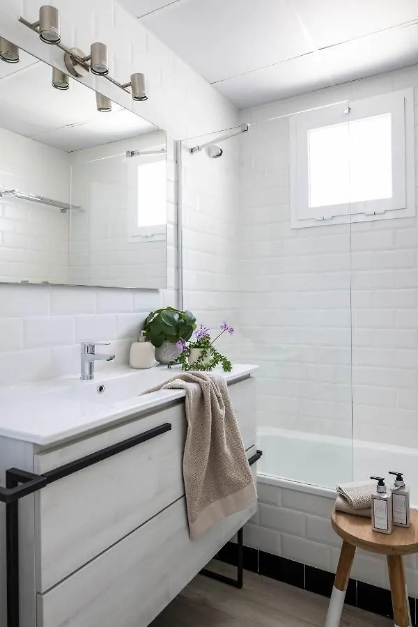 Small Oasis P&O Serviced Apartments マニルバ スペイン