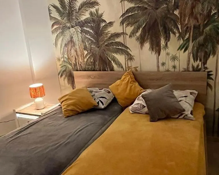 Small Oasis P&O Serviced Apartments マニルバ