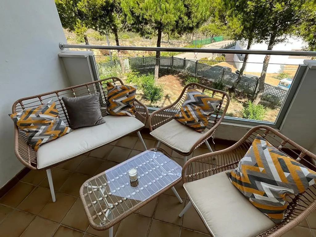 Small Oasis P&O Serviced Apartments マニルバ
